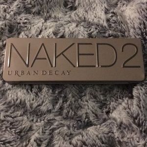 Urban Decay Naked 2 eyeshadow pallet